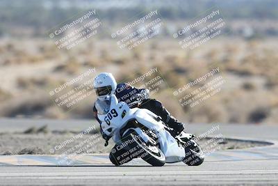 media/Dec-07-2025-CVMA (Sun) [[3e7d2de5dc]]/Race 12- Formula 40 MW and LW/